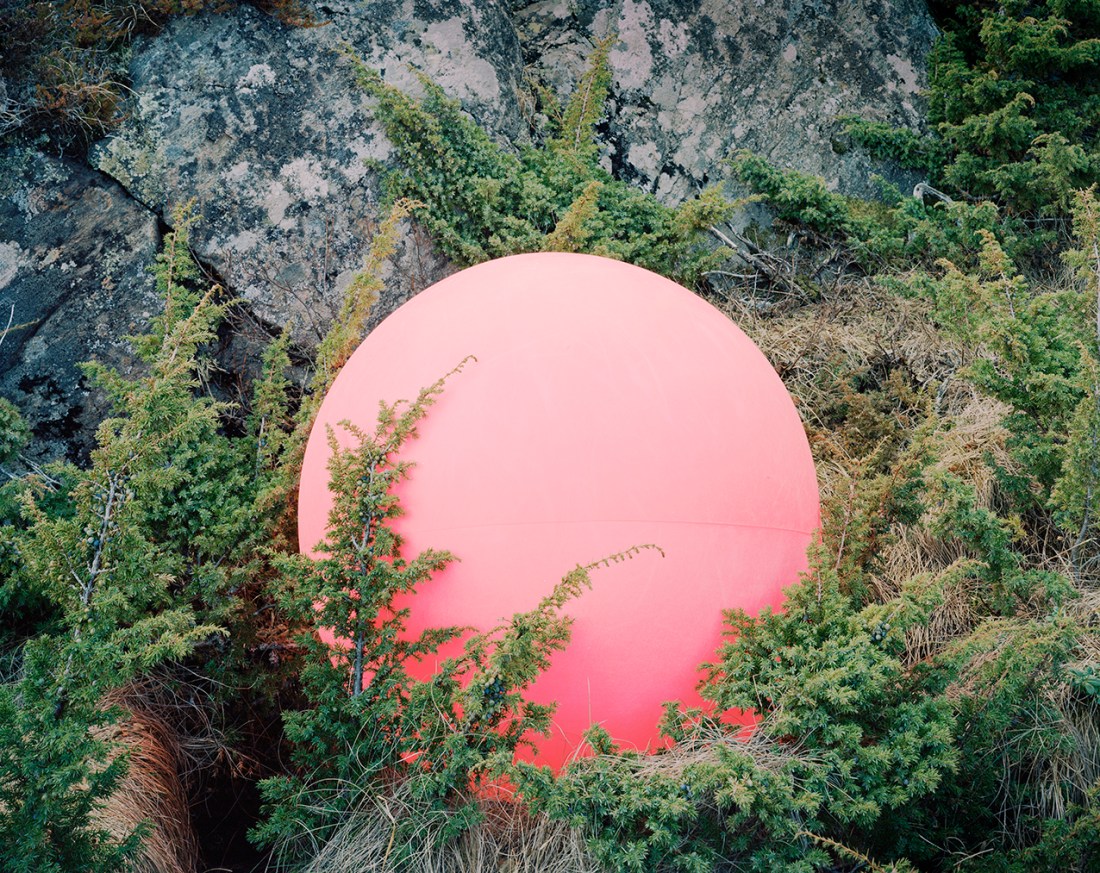Junipers and Float, Fosnes